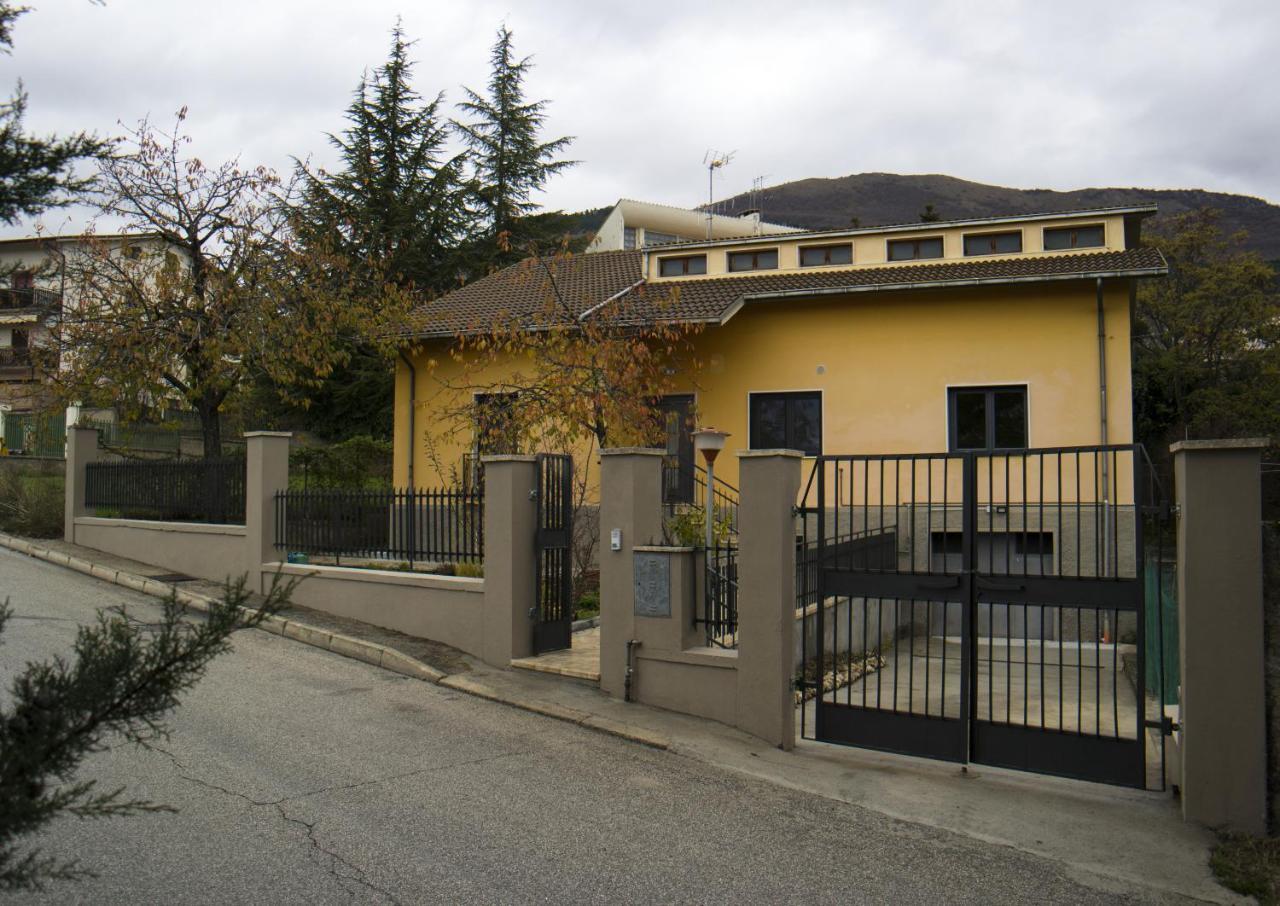 B&B A Casa Di Emy Barisciano ภายนอก รูปภาพ
